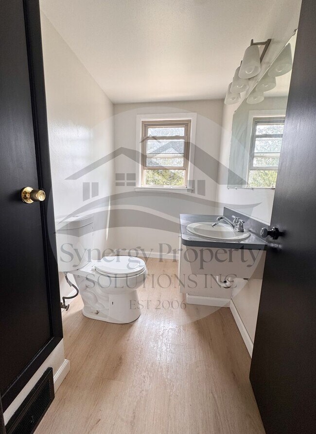 Building Photo - AVAILABLE 3/17/2026