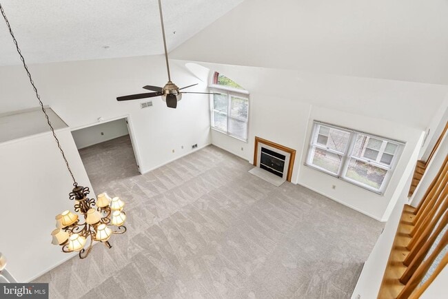 Building Photo - 1126 Chanticleer