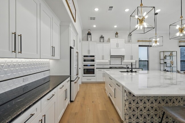 Building Photo - 12424 Blue Granite Dr
