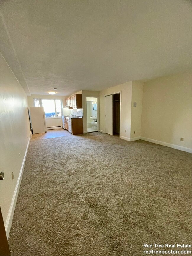 Building Photo - 4 Brattle Dr