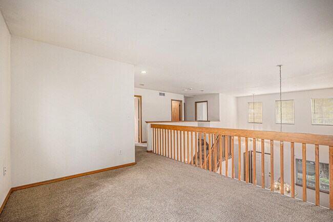 Building Photo - 1150 S Chester St