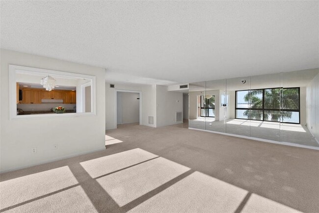 Building Photo - 3301 Bayshore Blvd