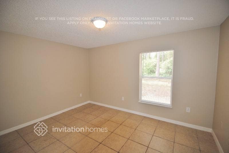 Building Photo - 6410 Golfview Ave