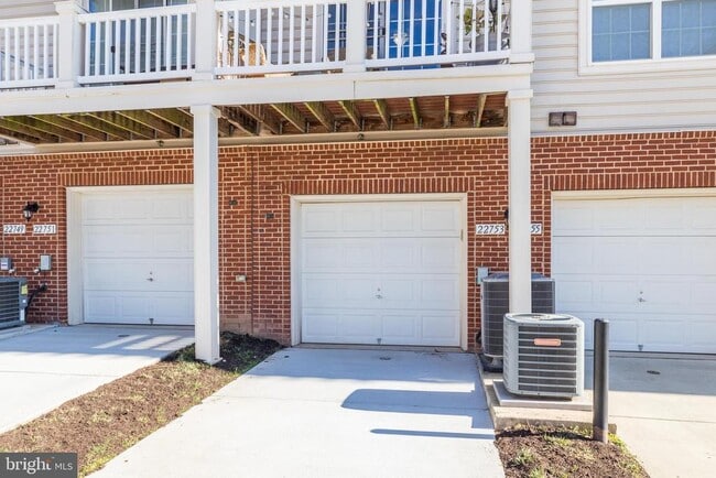 Building Photo - 22753 Verde Gate Terrace