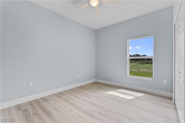 Building Photo - 700 Broadway Ave