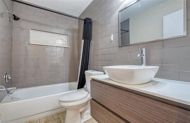 Building Photo - 1925 Brookstone Way