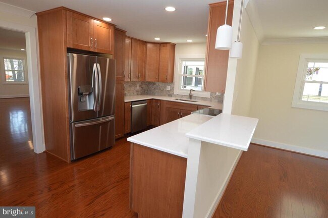 Building Photo - 12116 Whitehall Dr