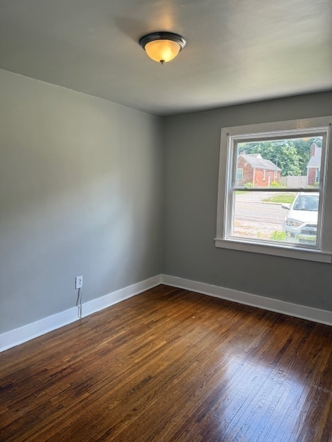 Building Photo - 2BR/1BA duplex in Inglewood with real wood...