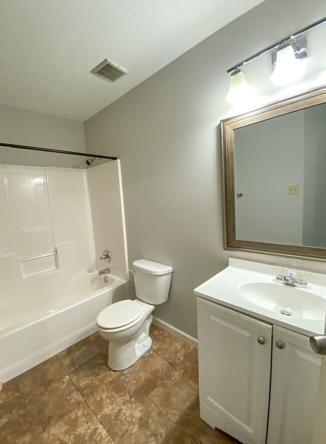 Building Photo - 3 bed, 2 bath in Brighton Tn