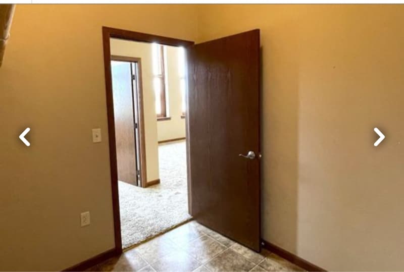 Building Photo - 214 S Kline St