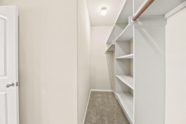 Building Photo - 13813 Turkey Hollow Trail