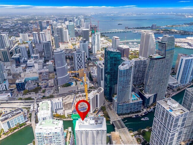 Building Photo - 77 SE 5th St