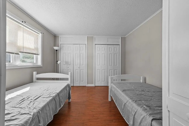 Building Photo - 270 Langdon St