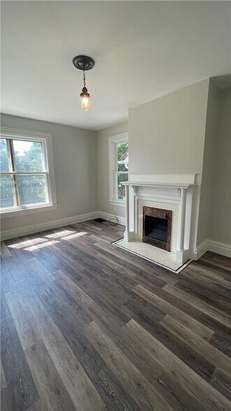 Building Photo - 401 N McKean St