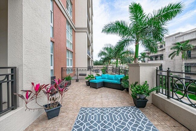 Building Photo - 550 Okeechobee Blvd