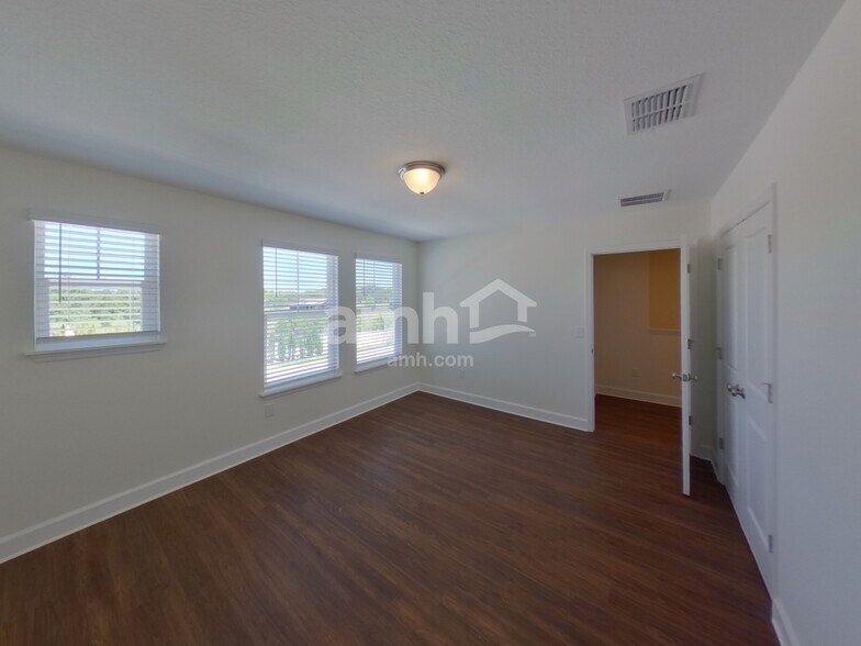 Building Photo - 3366 Bridge Haven Dr