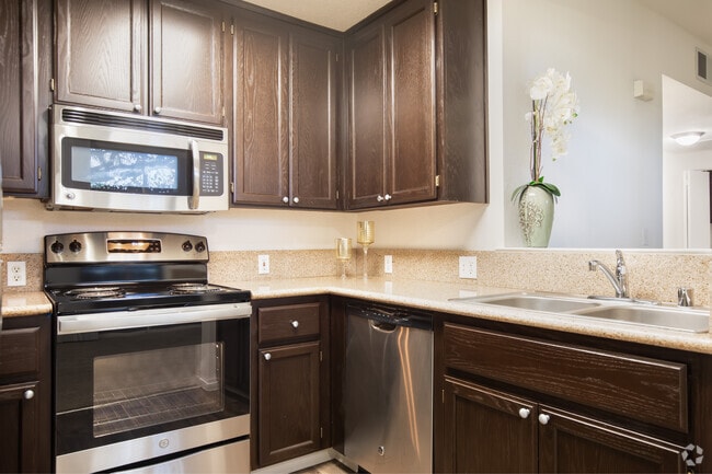 Interior Photo - Aviare