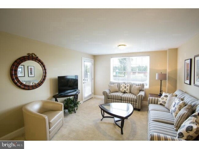 Building Photo - 1015 Andrew Dr