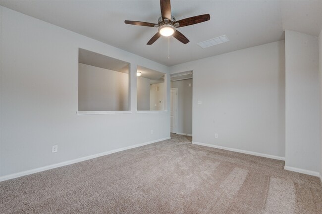 Building Photo - 5011 Blue Jacaranda Wy