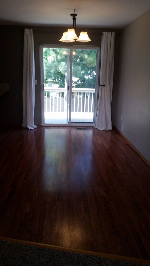 Building Photo - Beautiful South Hill Home!