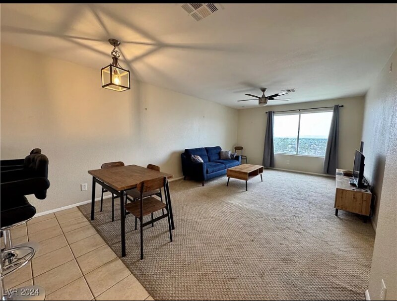 Building Photo - 2056 Mesquite Ln