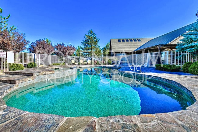 Building Photo - 8190 N Turning Leaf Dr