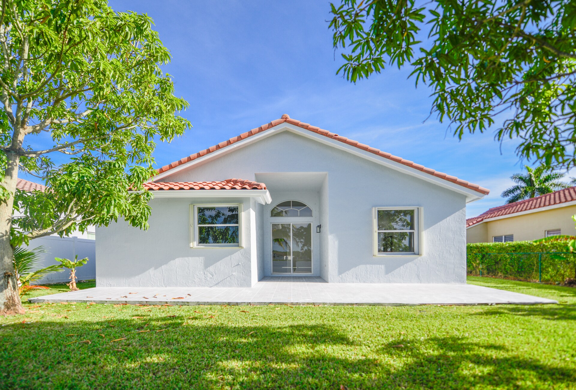 Building Photo - 5290 SW 134th Ave