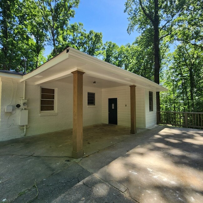 Building Photo - 6218 Stewart Rd
