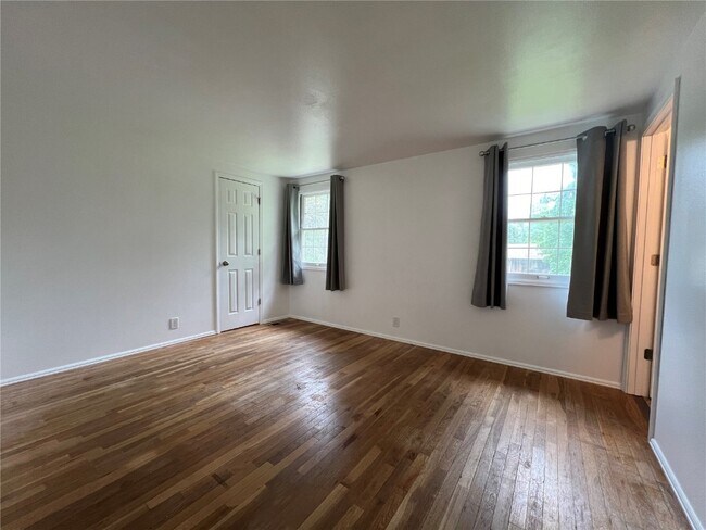 Building Photo - 2510 Woodsage Dr