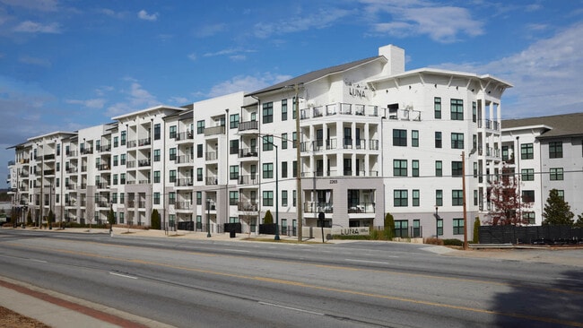 Building Photo - Luna Upper Westside
