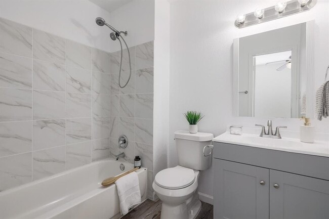 Building Photo - 10732 Marshitahs Way