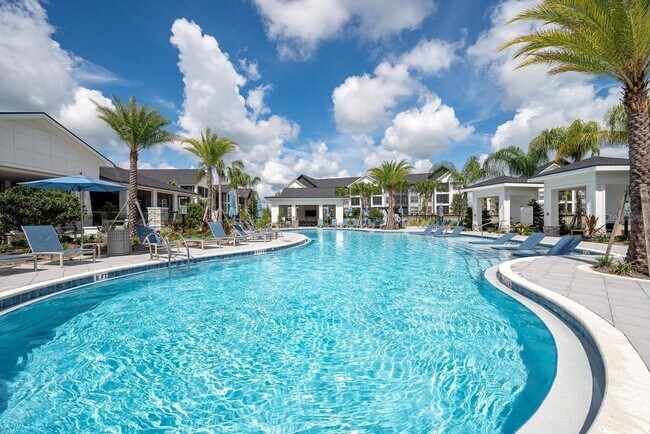 Building Photo - 3020 Base Blvd