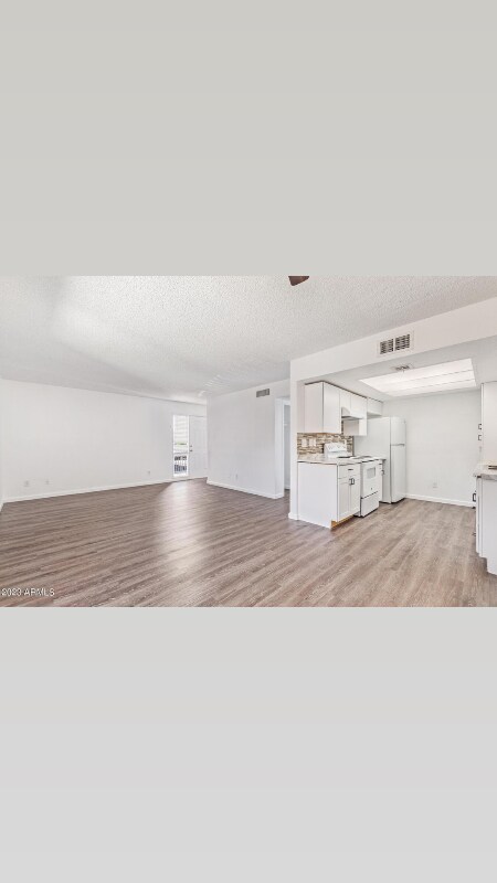 Building Photo - 3810 N Maryvale Pkwy