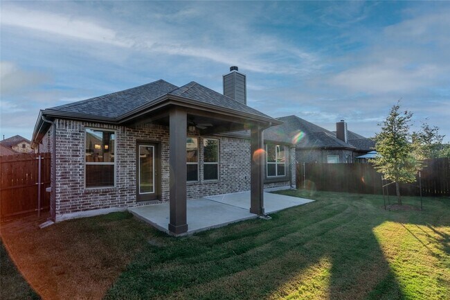 Building Photo - 1017 Lake Cypress Ln