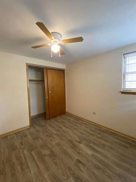 Building Photo - 2403 N 75th Ct