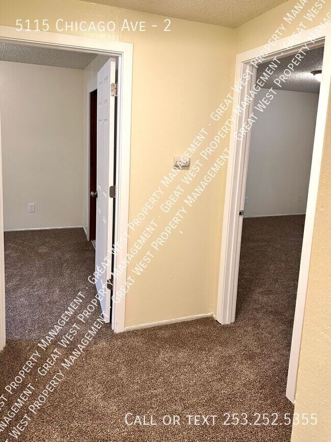 Building Photo - 5115 Chicago Ave SW