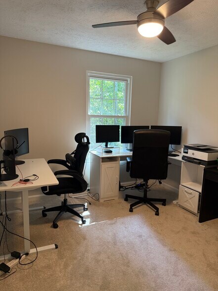 Building Photo - 403 Kokomo Ct