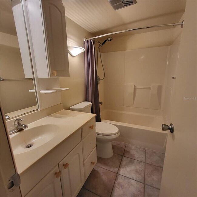 Building Photo - 12760 Indian Rocks Rd