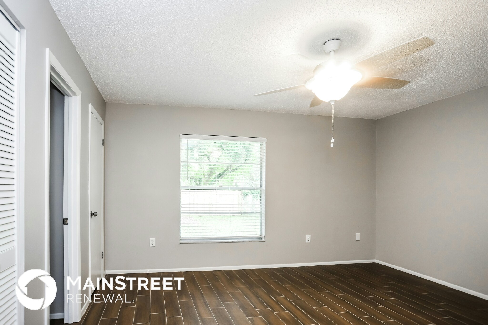 Building Photo - 345 S Indica Ct