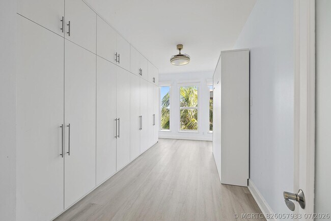 Building Photo - 2070 N Ocean Blvd