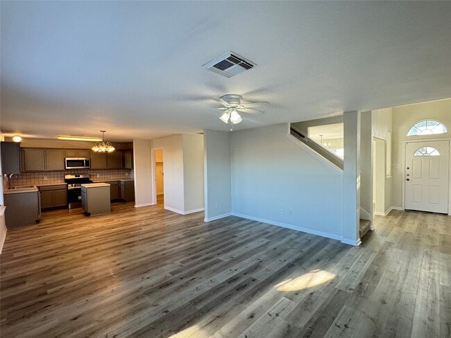 Building Photo - 11811 Madison Kendall Ln