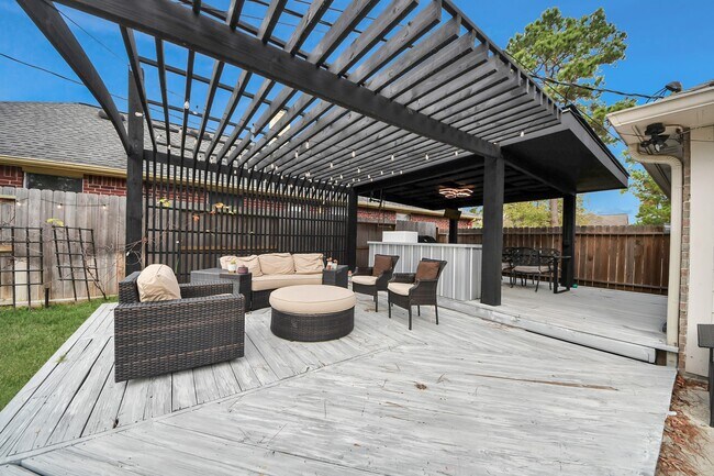 Building Photo - 7719 Malac Rd