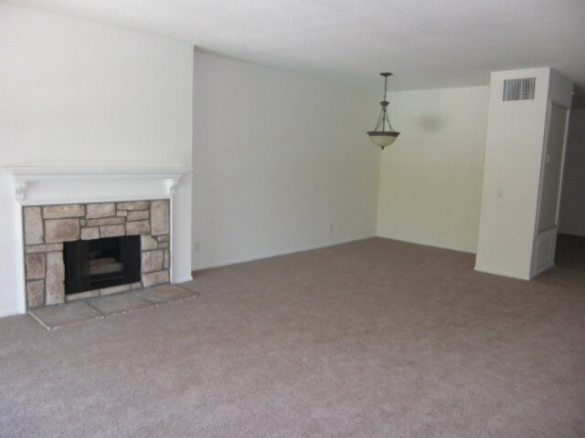 Building Photo - 3643 S Bear St