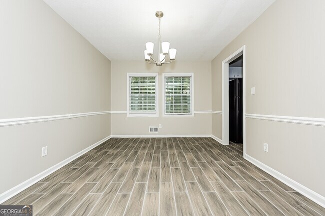 Building Photo - 6619 Collier Way