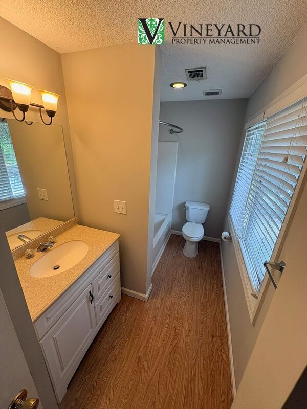 Building Photo - 6085 Sand Wedge Cir