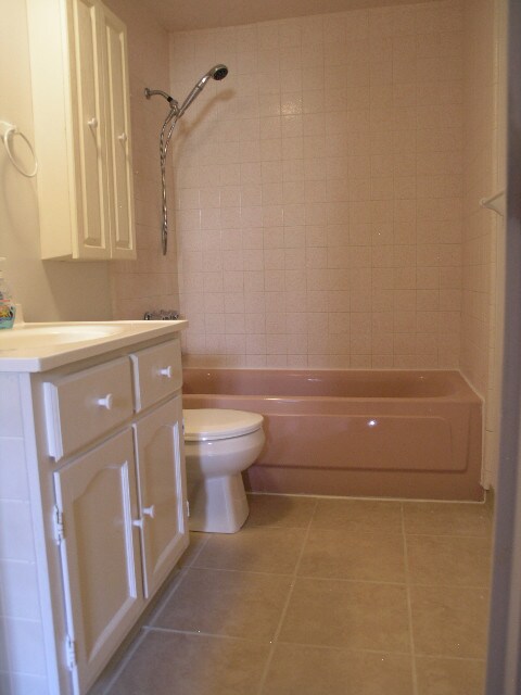 Bathroom 2 - 5009 Ogallala Pl
