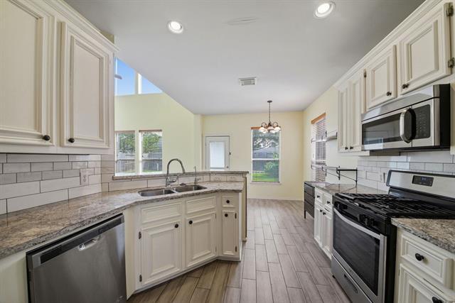 Building Photo - 16246 Field Haze Tr