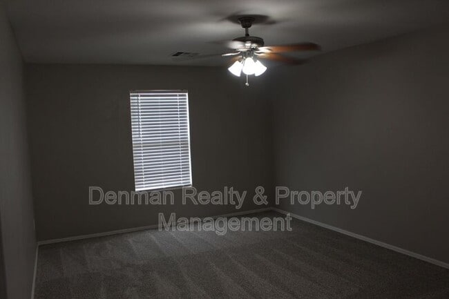 Building Photo - 6815 S 41st Ln