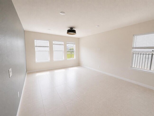 Building Photo - 4083 Feather Tree Dr