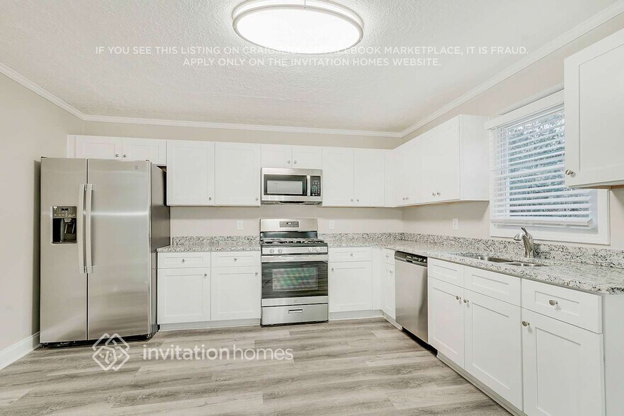 Building Photo - 201 Chatooga Dr